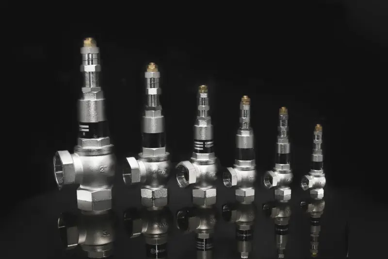 اختيار صمام الأمان الالتفافي المناسب: لماذا يعتبر الرفع الصغير المغلق هو الأفضل للمنازل